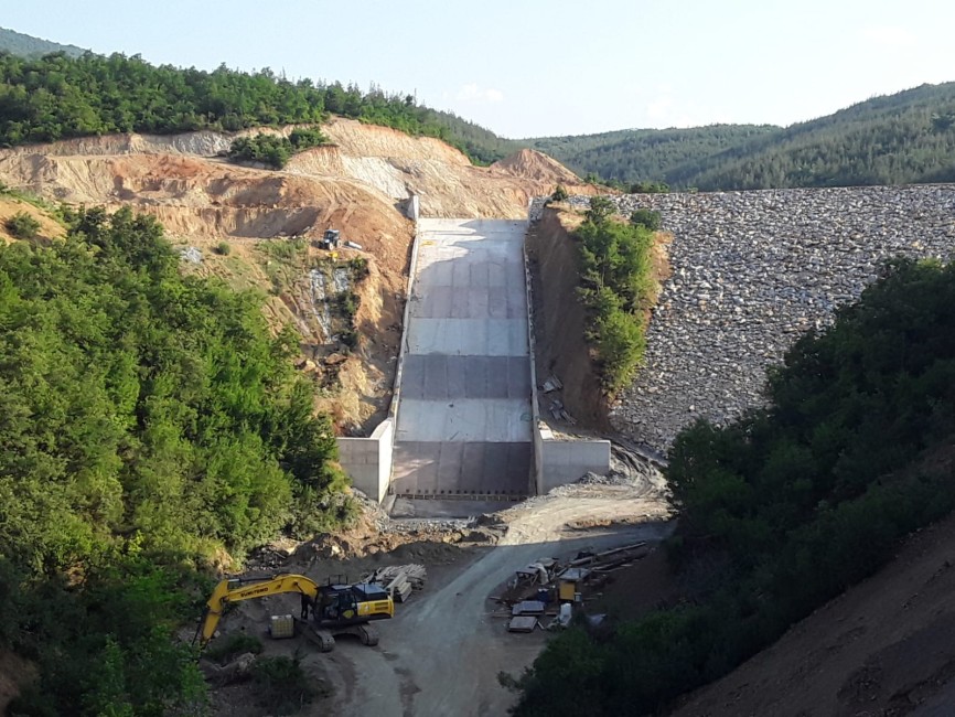 Orhaneli Karıncalı Göleti Dolusavak Ve Gövde İnşaatı