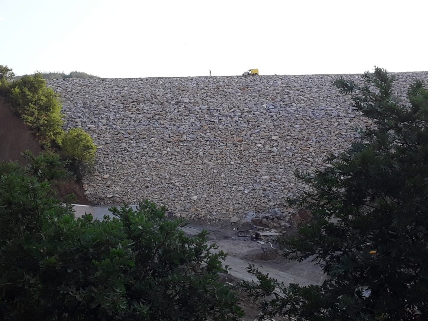 Orhaneli Karıncalı Göleti Dolusavak Ve Gövde İnşaatı