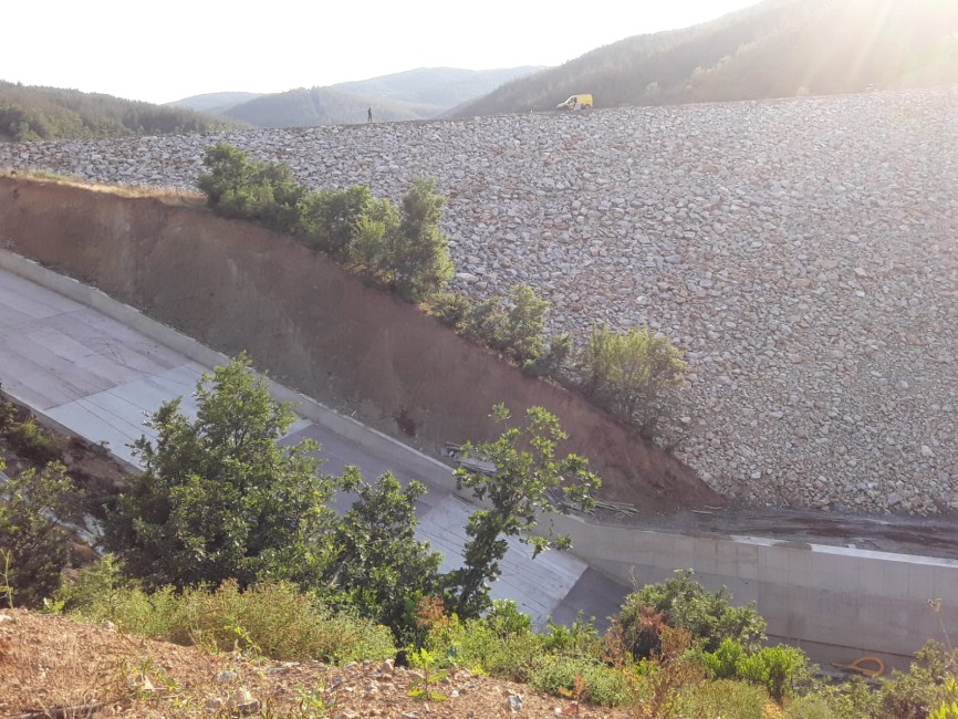 Orhaneli Karıncalı Göleti Dolusavak Ve Gövde İnşaatı