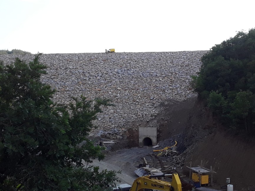 Orhaneli Karıncalı Göleti Dolusavak Ve Gövde İnşaatı