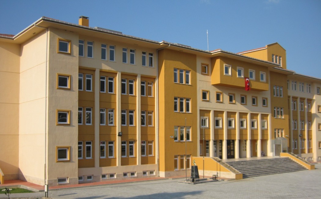 Milli Eğitim Bakanlığı İzmir Kemalpaşa 16 Derslikli Kız Meslek Lisesi