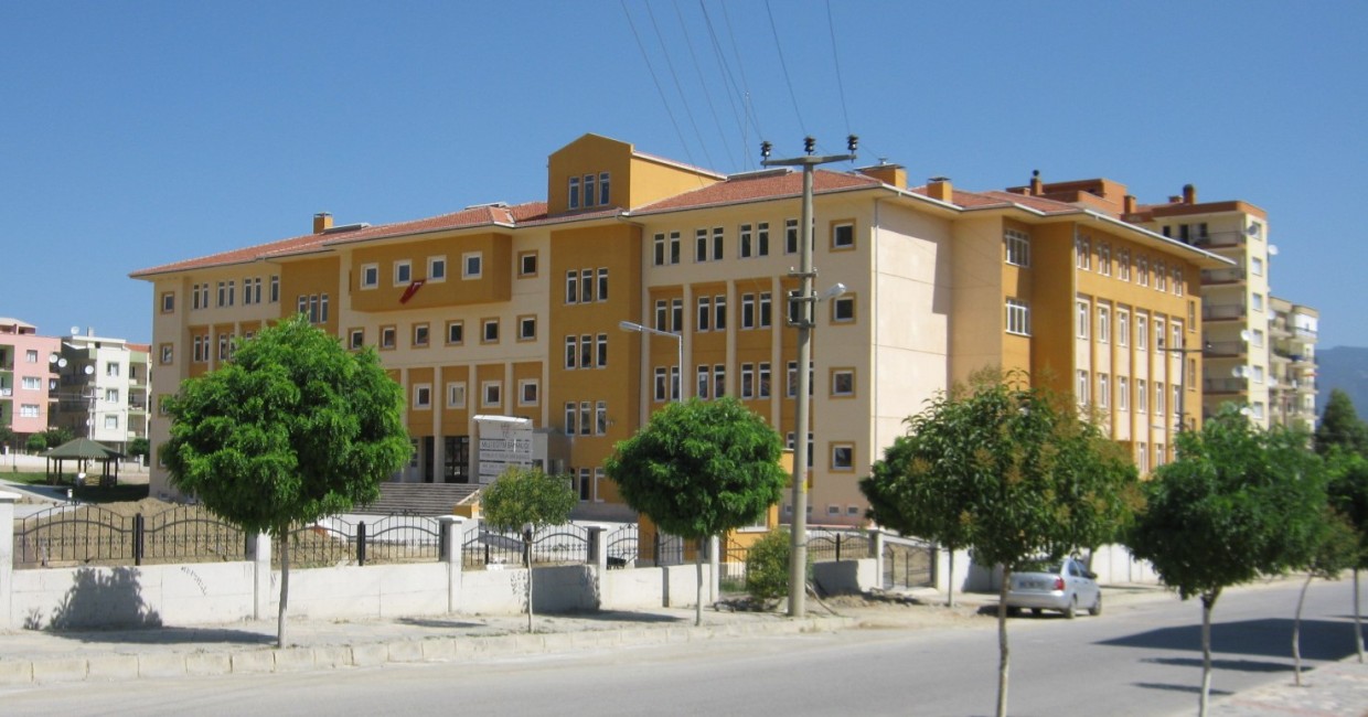 Milli Eğitim Bakanlığı İzmir Kemalpaşa 16 Derslikli Kız Meslek Lisesi