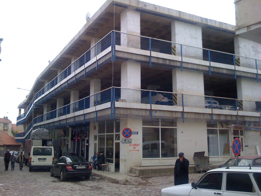 Afyon Sandıklı Belediyesi Çarşılı Hamam Alışveriş Merkezi Ve Çok Katlı Otoparkı