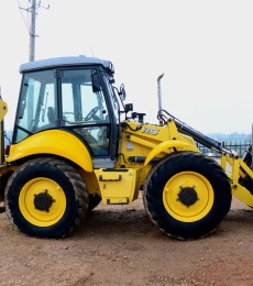 New Holland B 115 4PS