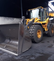 Volvo L110 F - 14 tons, 9 m3