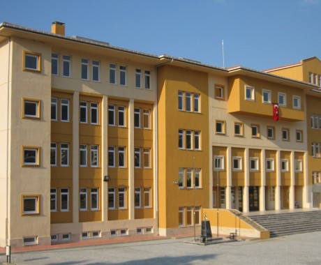 İzmir Kemalpaşa Vocational High School For Girls With 16 Classrooms